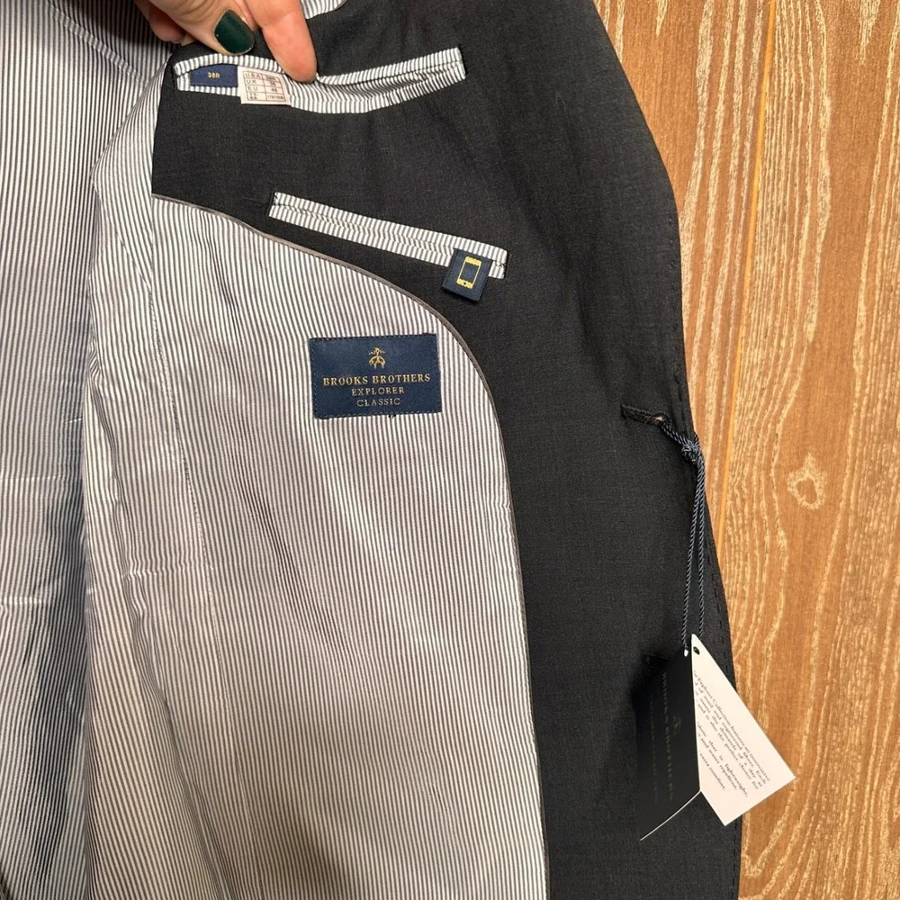 NWT Brooks Brothers Explorer Classic Blazer 38R Gray Classic Fit Style 100205423